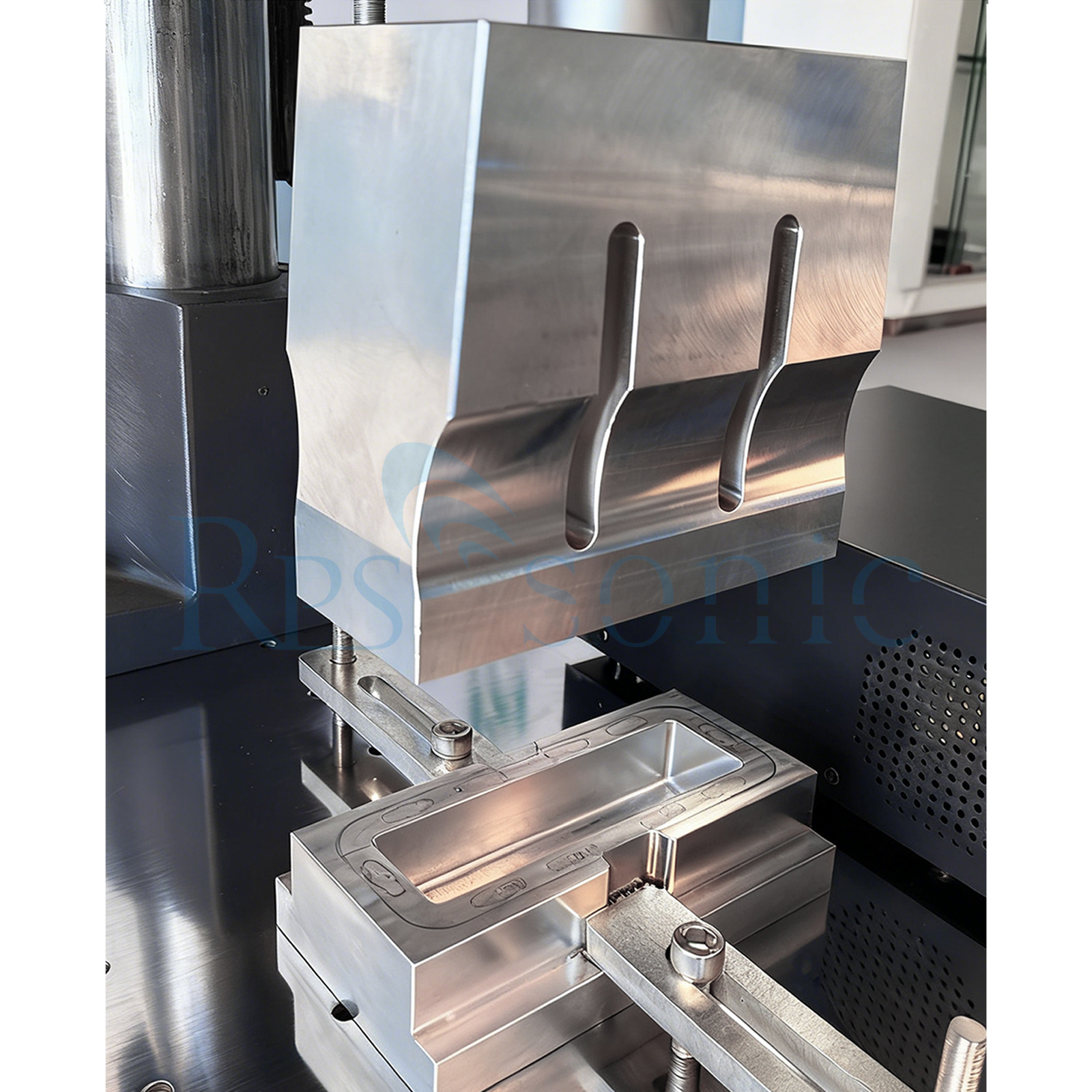 15Khz ハイパワー超音波溶接機 HDPE プラスチック溶接機電子ボックス溶接